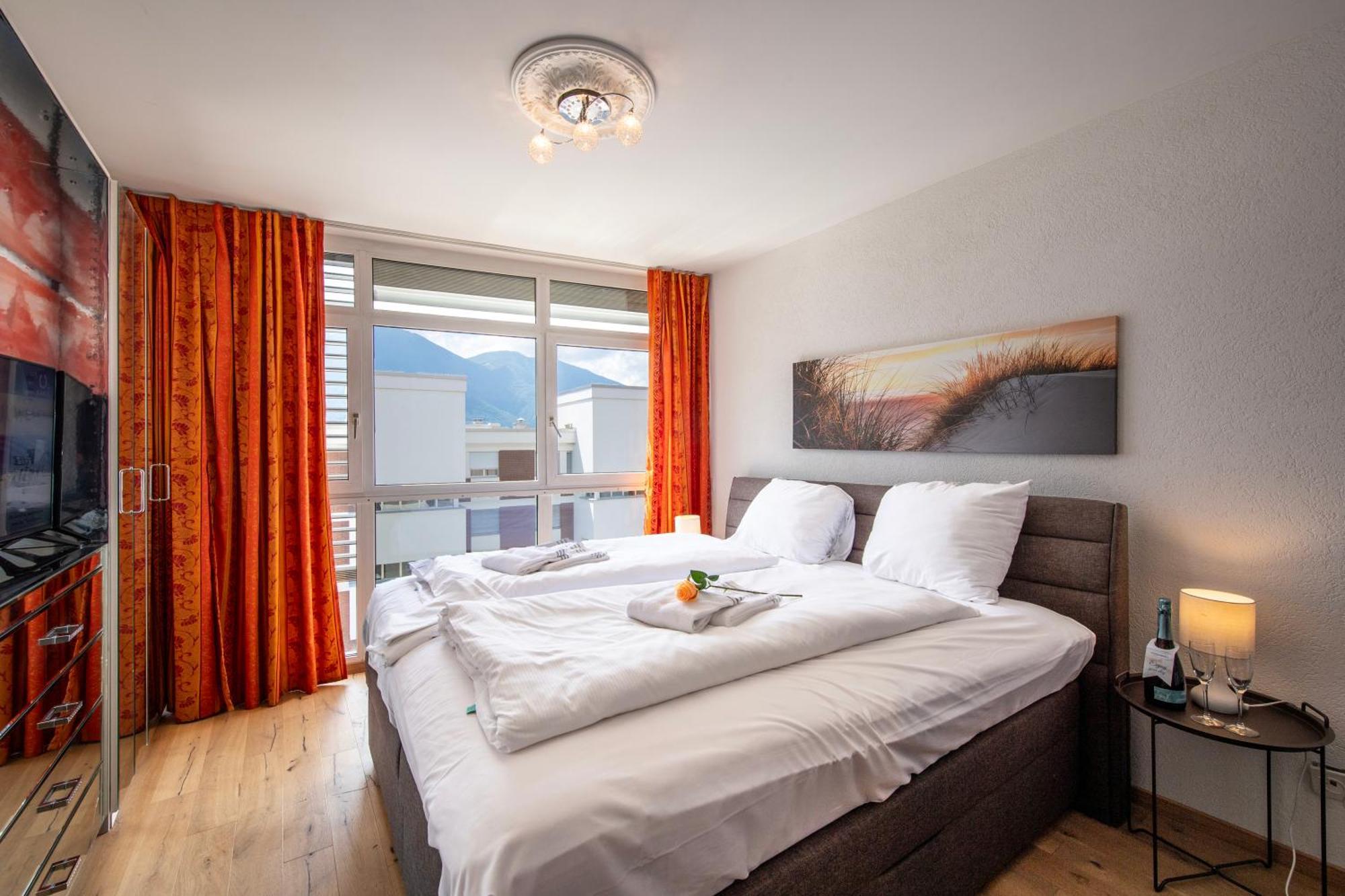 Divina Minusio - Happy Rentals Buitenkant foto